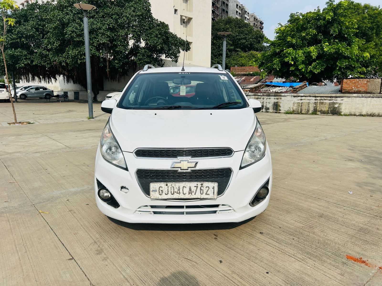 Chevrolet Beat LT Petrol