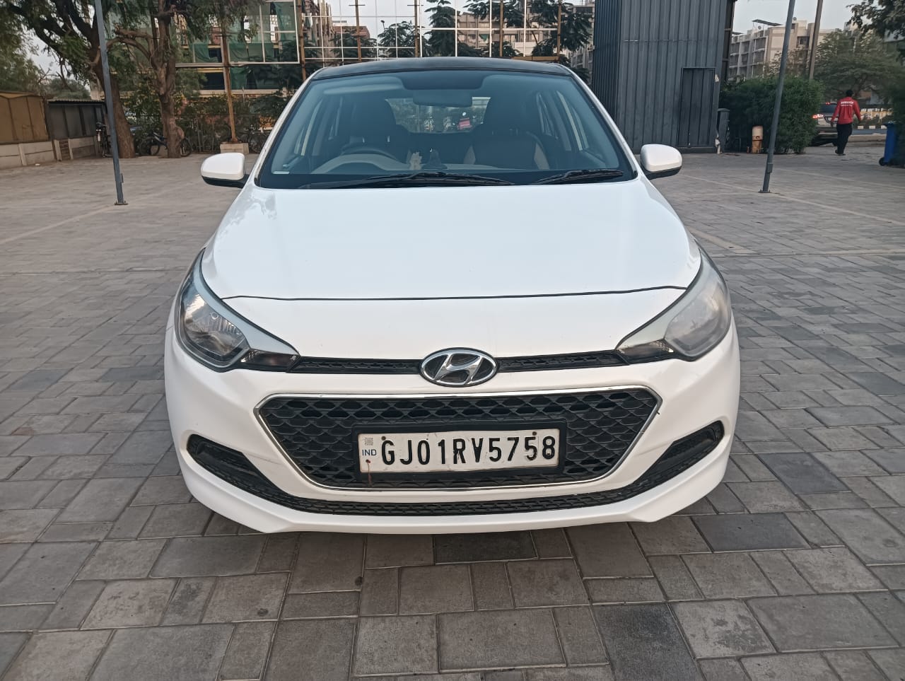 Hyundai i20 MEGNA