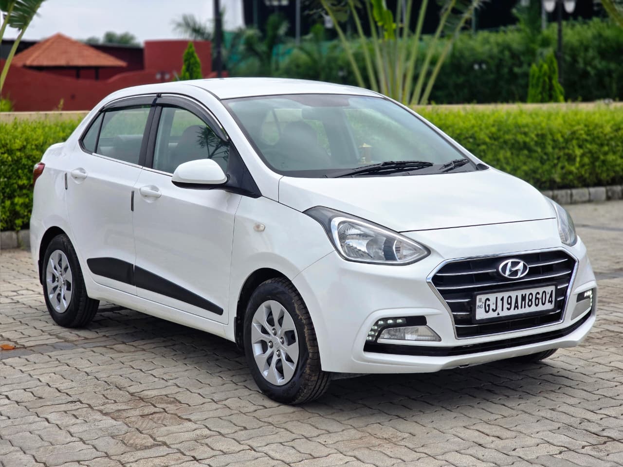 Hyundai Xcent S+