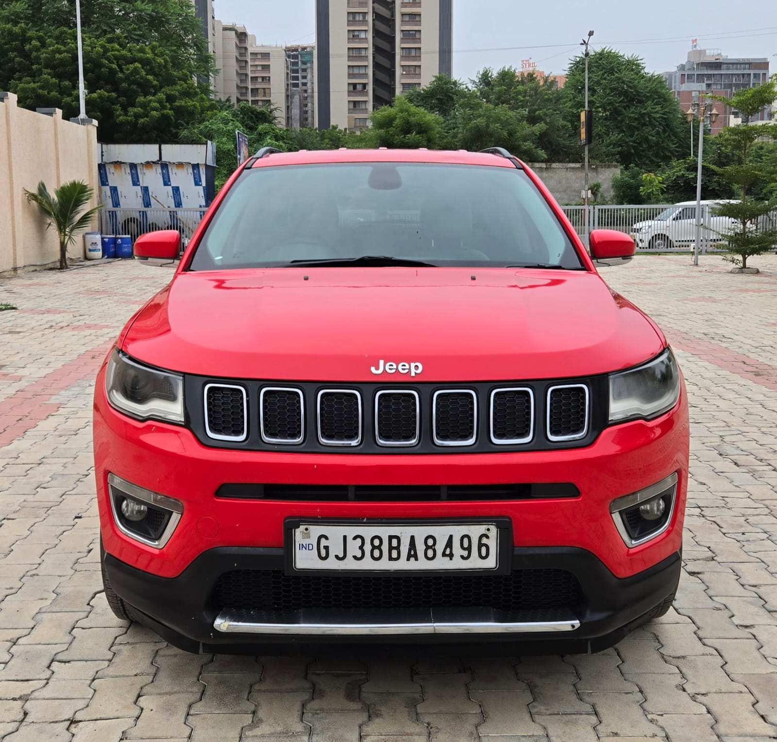 Jeep Compass 2.0 LIMITED (O) 4...