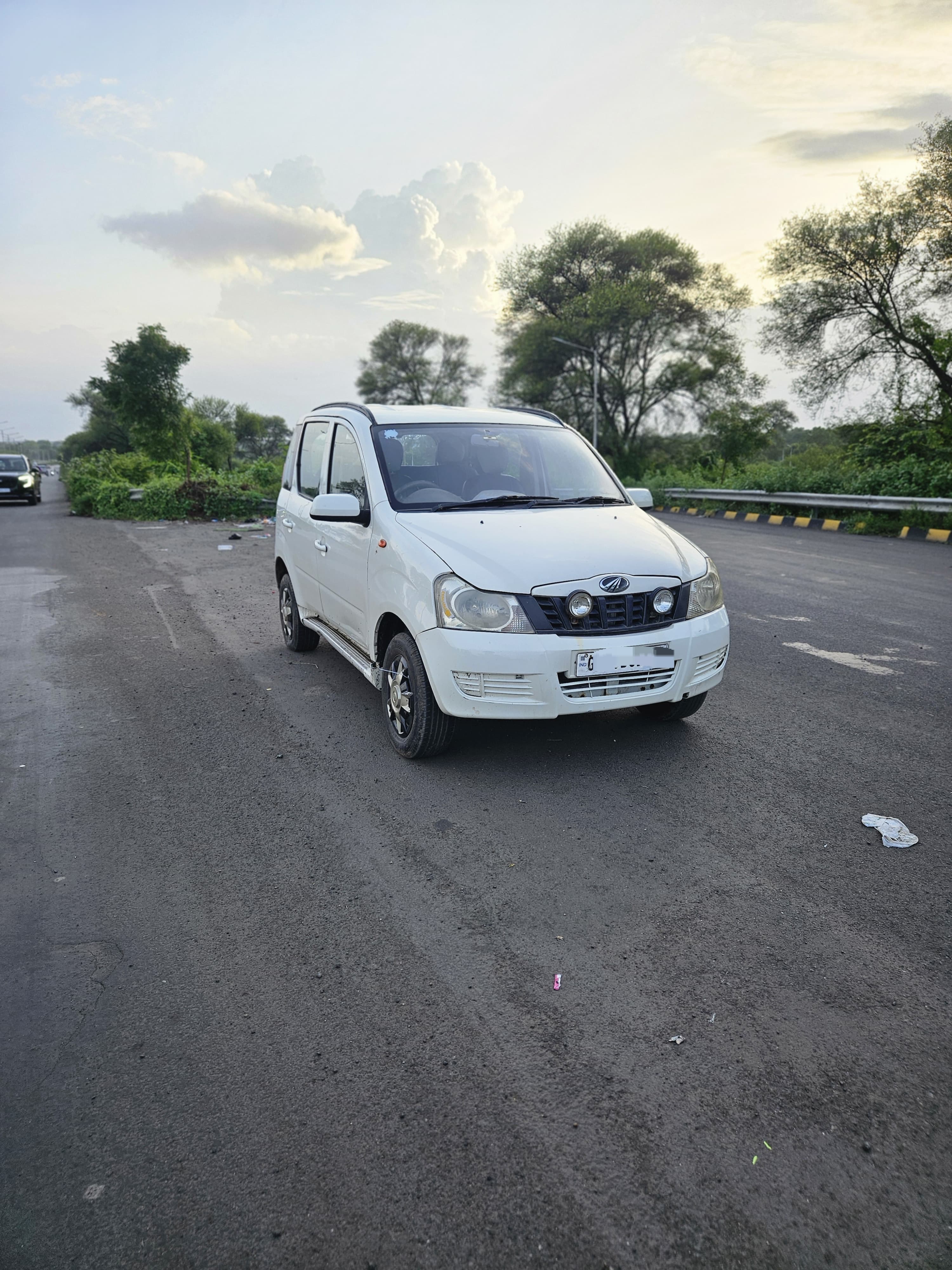 Mahindra Quanto [2012-2016] C4