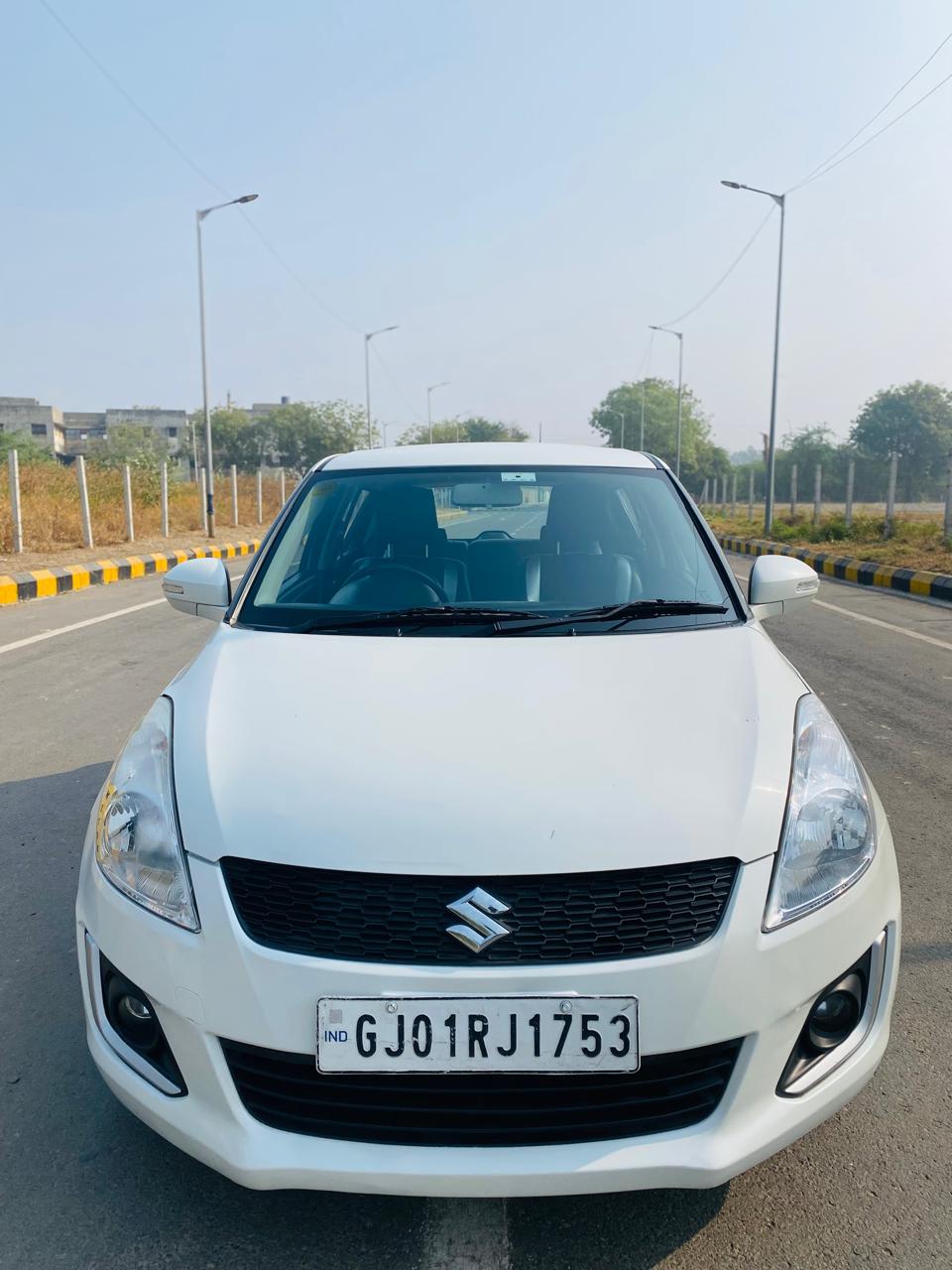Maruti Suzuki Swift Vxi