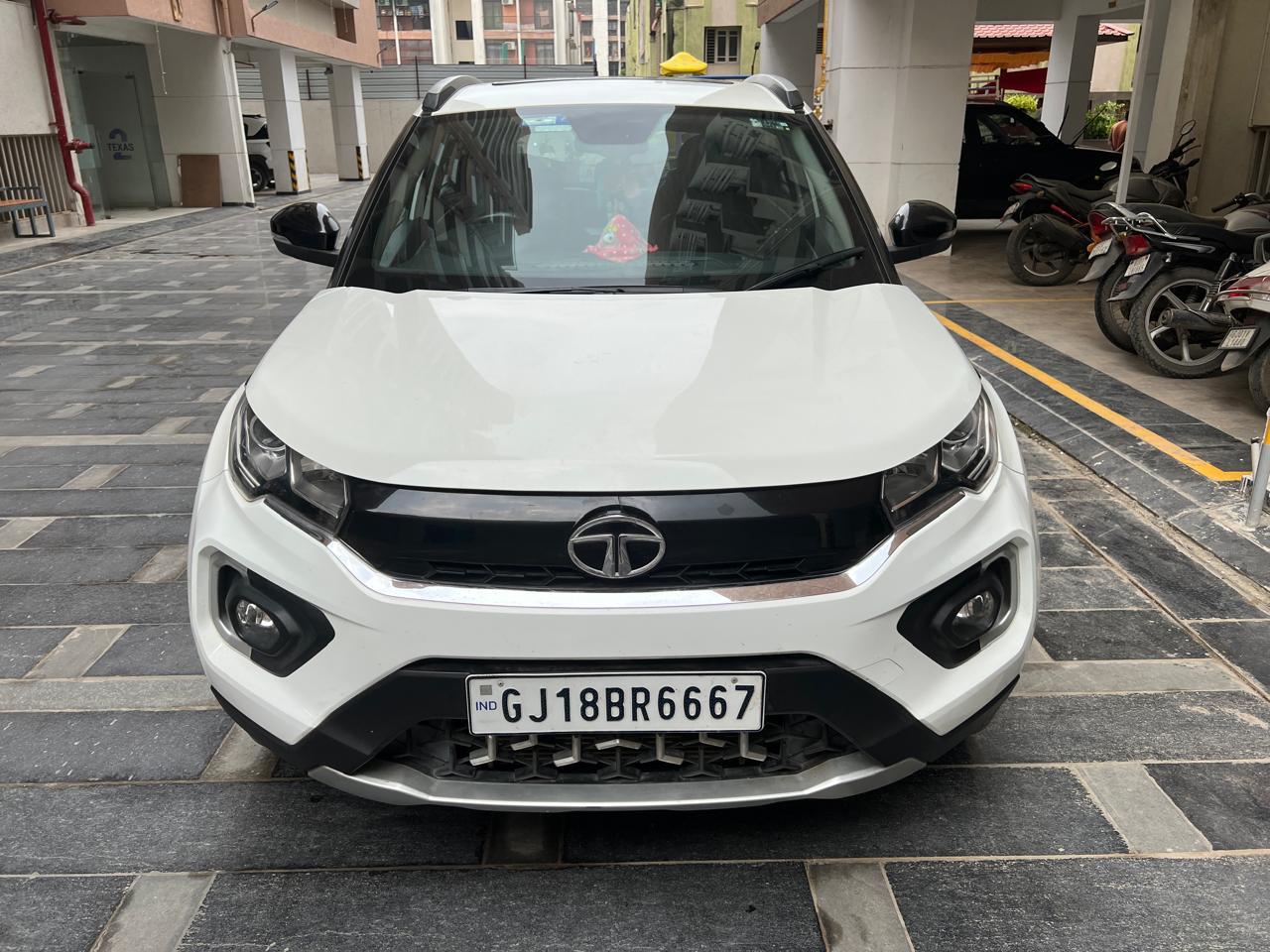 Tata Nexon XZA Plus (O) Diesel Dual Tone