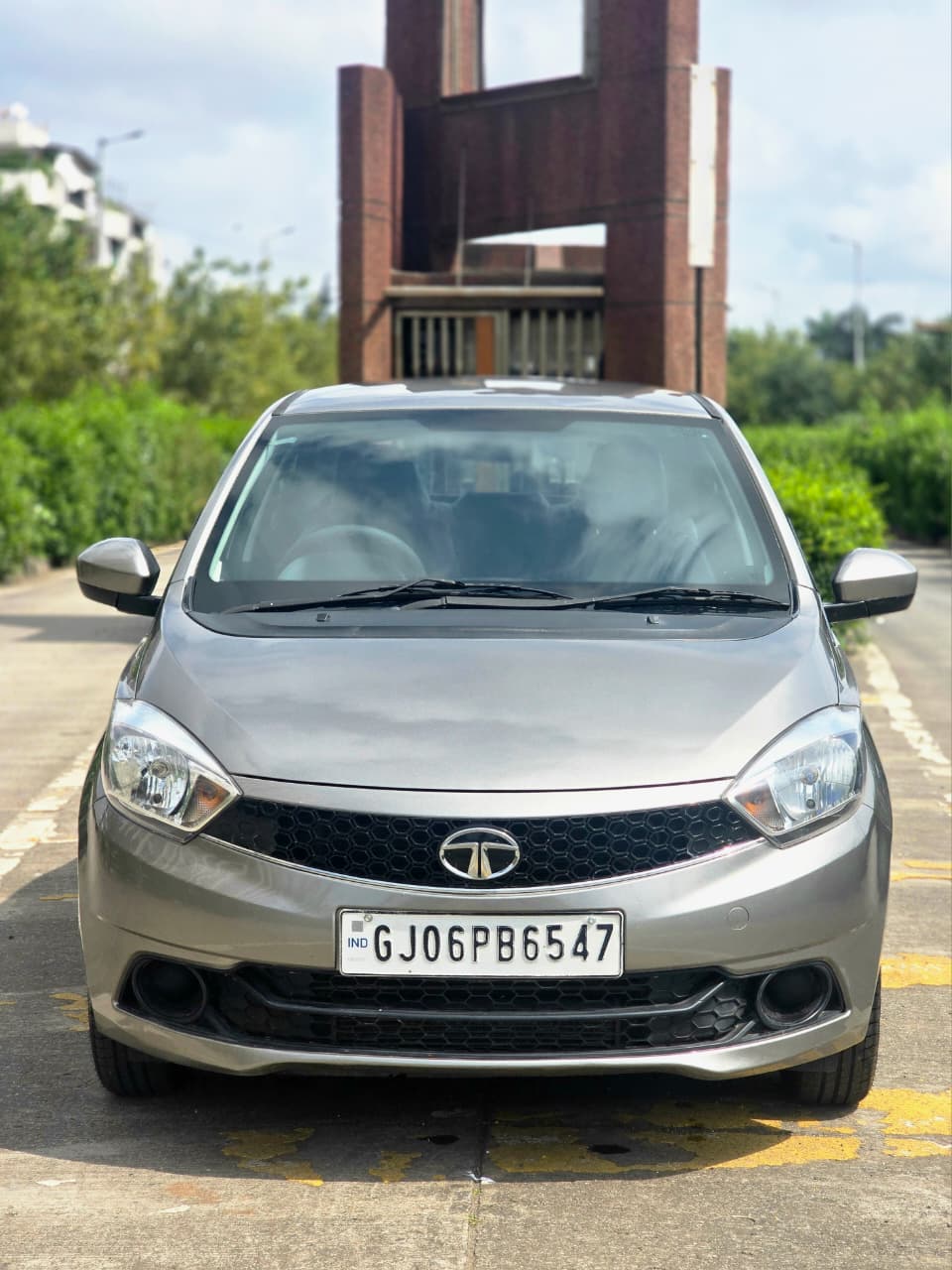 Tata Tigor XE