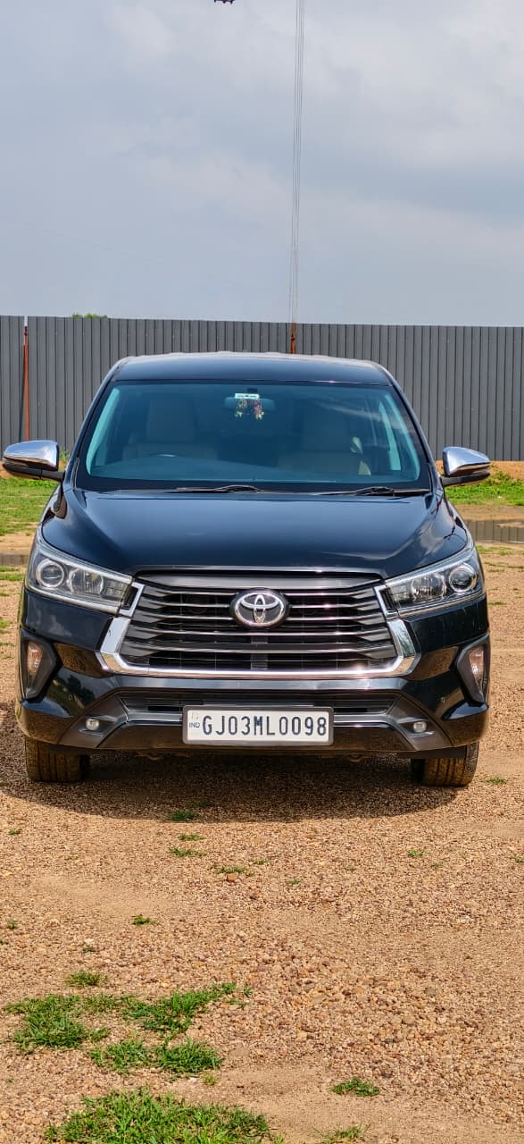 Toyota INNOVA 2.4 Z 2024