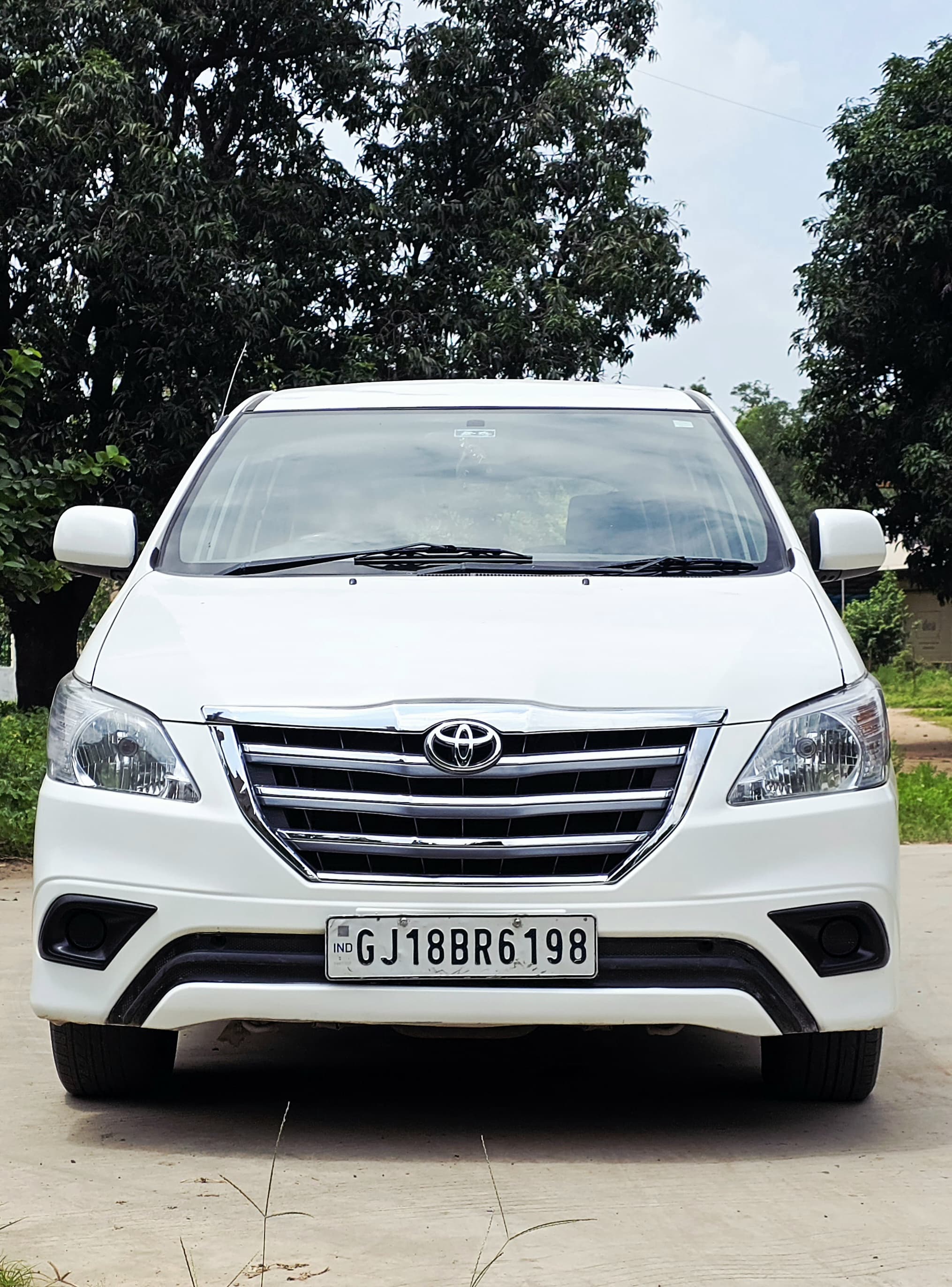 Toyota INNOVA 2.5 G E4