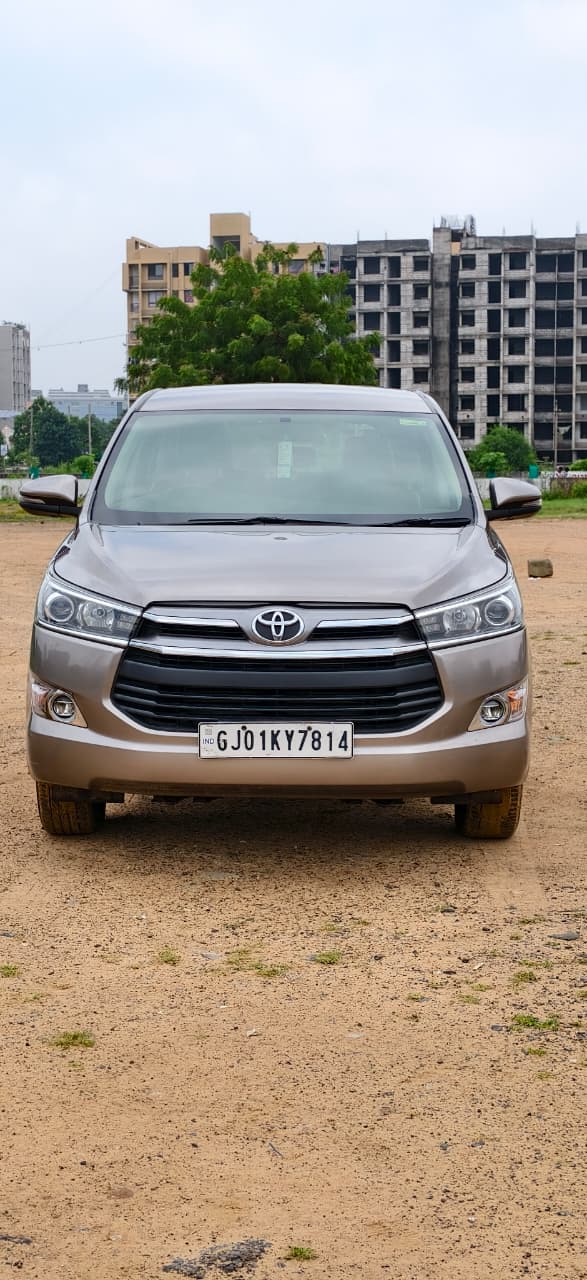 Toyota INNOVA 2.5 V