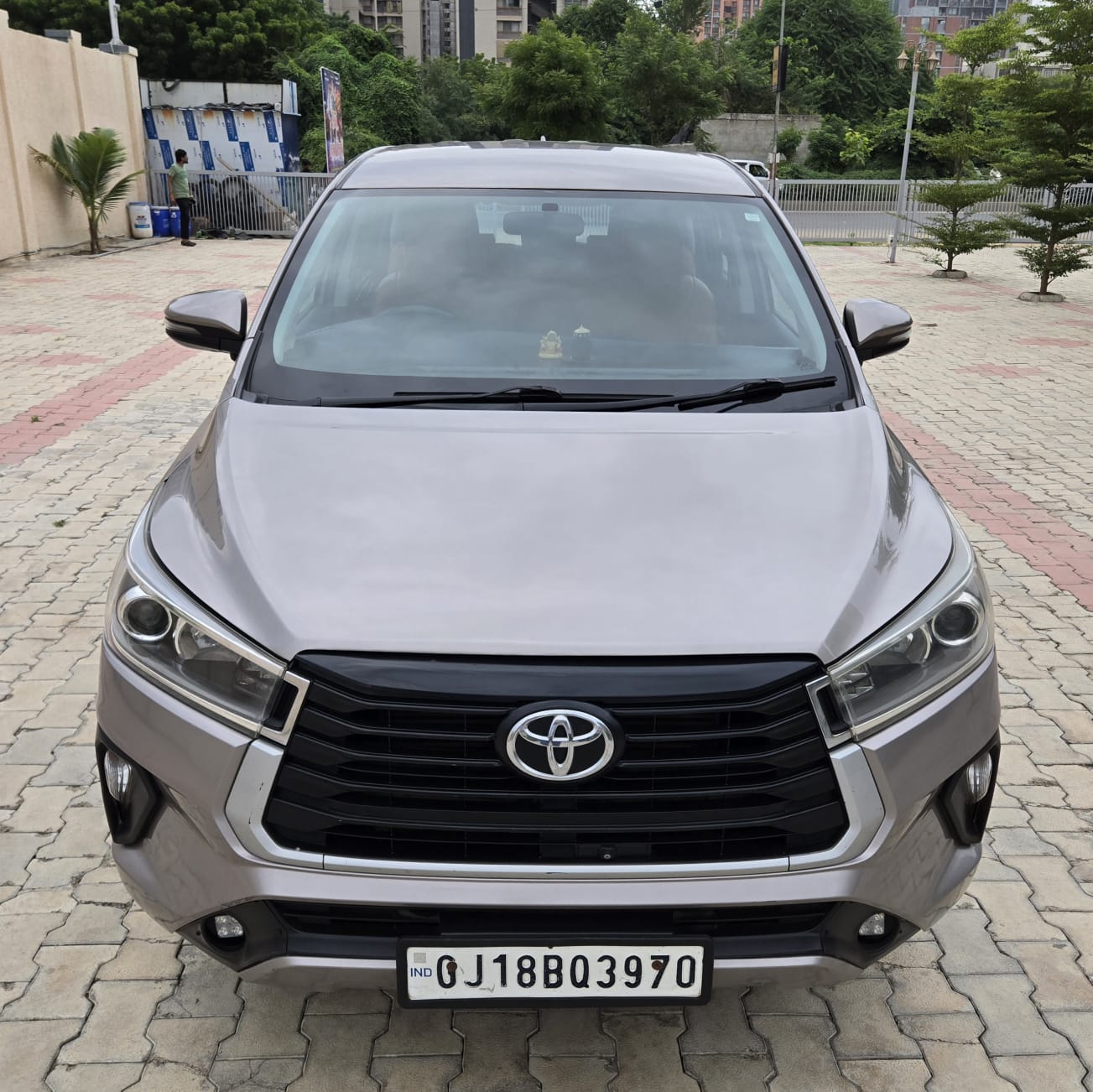 Toyota Innova Crysta 2.4 GX AT 7 STR