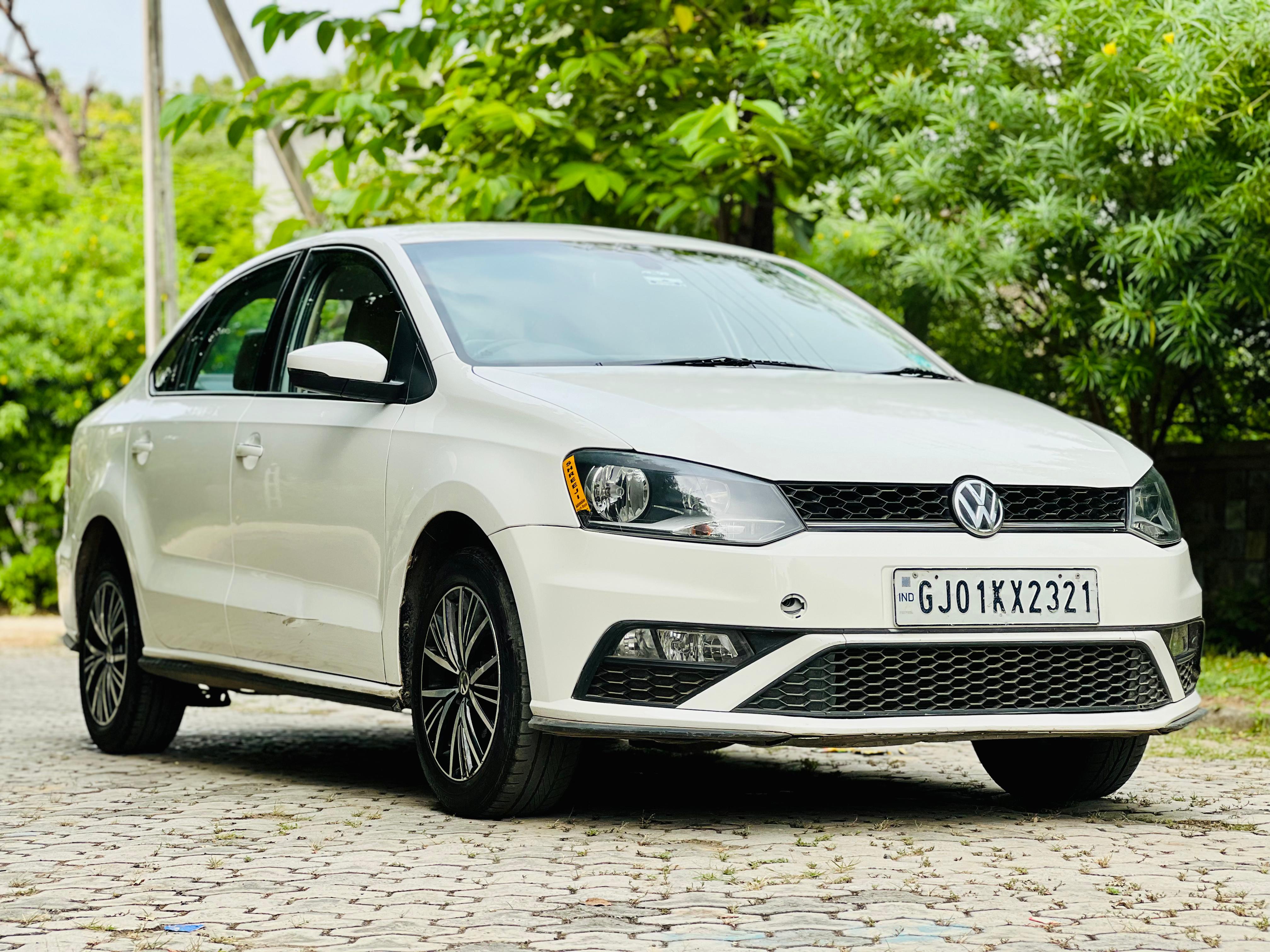 Volkswagen Vento 1..6 MPI (MT) TRENDLINE